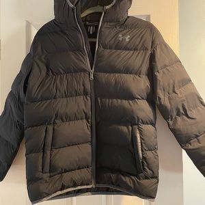 Youth Large Black Under Armour Winter Coat